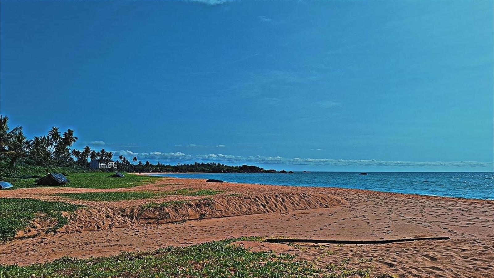 Raja Beach Hotel Balapitiya Ngoại thất bức ảnh